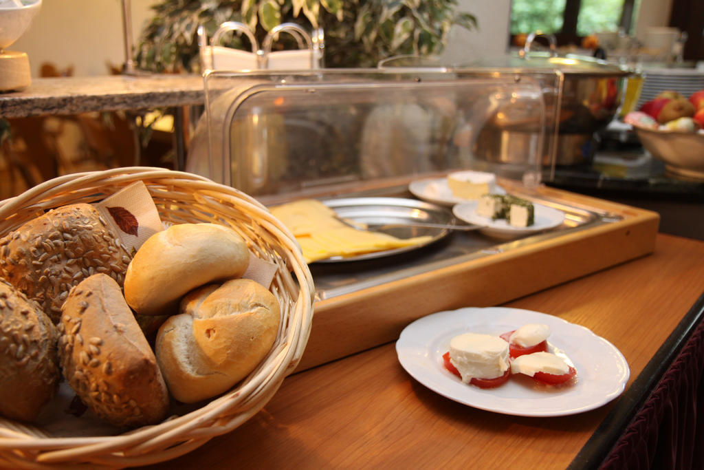 Fruehstueckspension Christinenhof Dreieich Ngoại thất bức ảnh